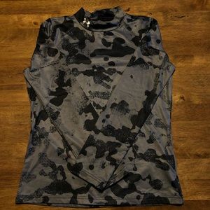 EUC Boys Under Armour ColdGear Fitted LS Shirt YXL